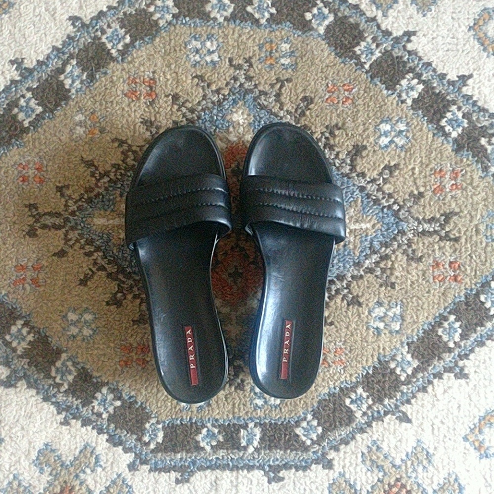 Authentic Prada poolside platform slides!